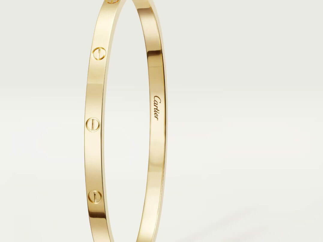 Gold jewelry used as collateral for a high-offer loan in NYC at Qollateral. Secure same-day cash for luxury jewelry.