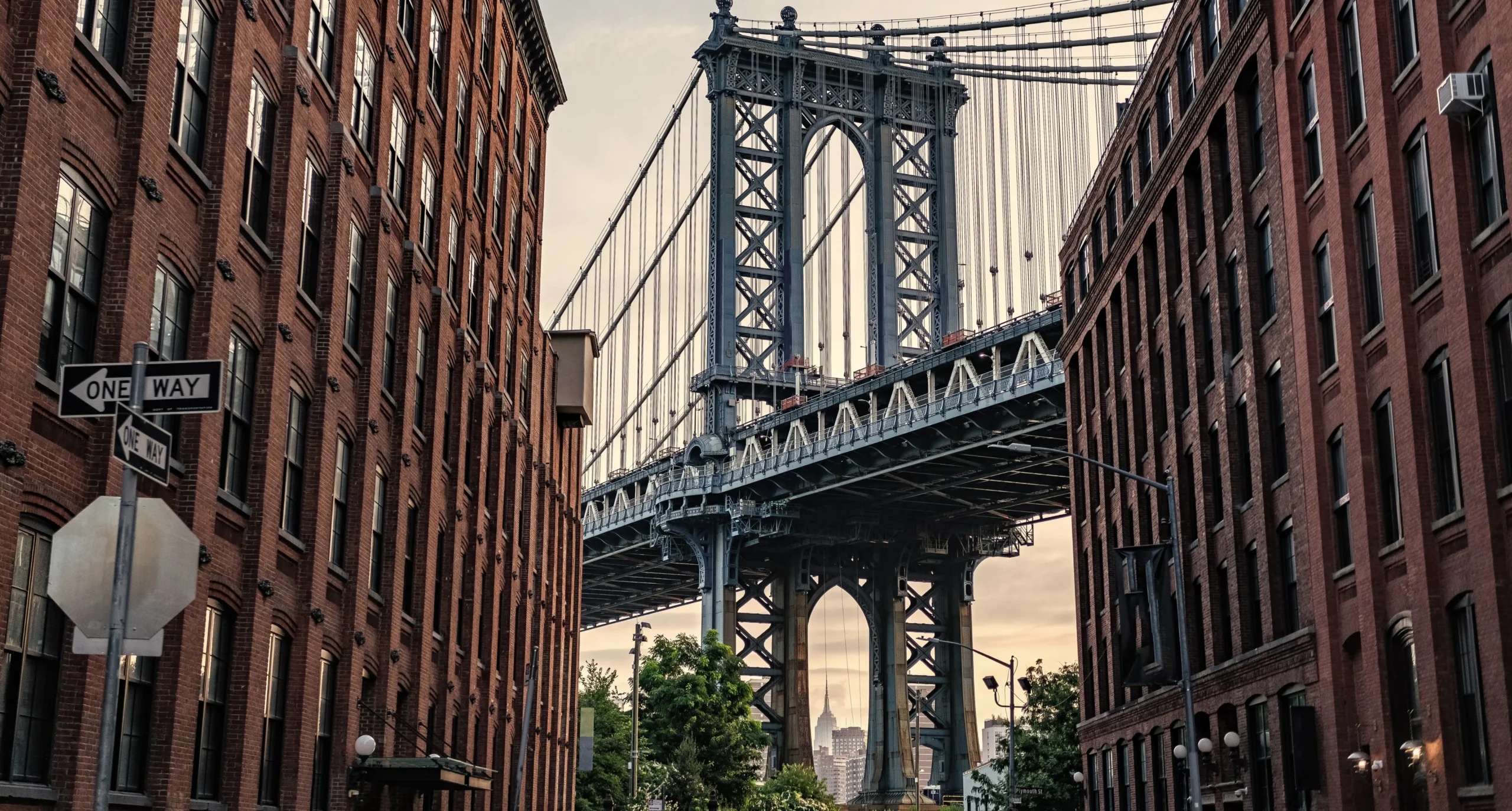Manhattan Bridge spanning the East River between Manhattan and Brooklyn
